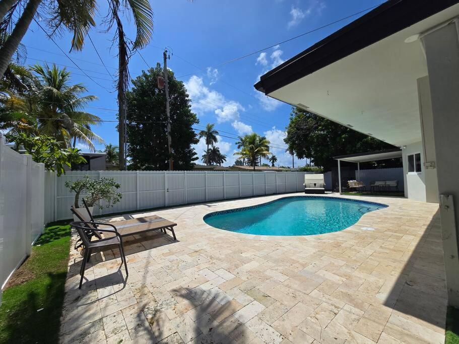 Palma Haus - Modern With Pool Near The